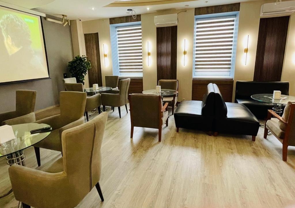Tengri Hotel Atiraw Buitenkant foto