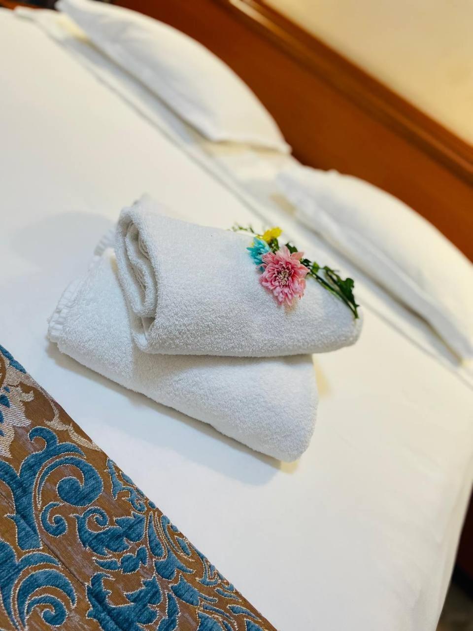Tengri Hotel Atiraw Buitenkant foto
