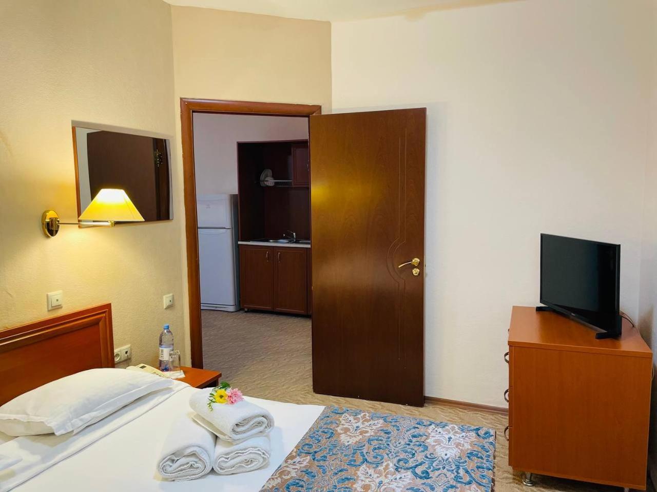 Tengri Hotel Atiraw Buitenkant foto