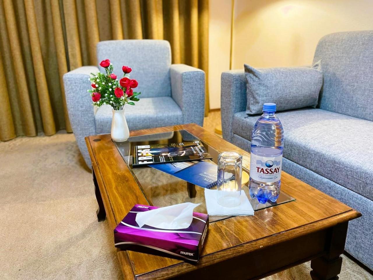Tengri Hotel Atiraw Buitenkant foto