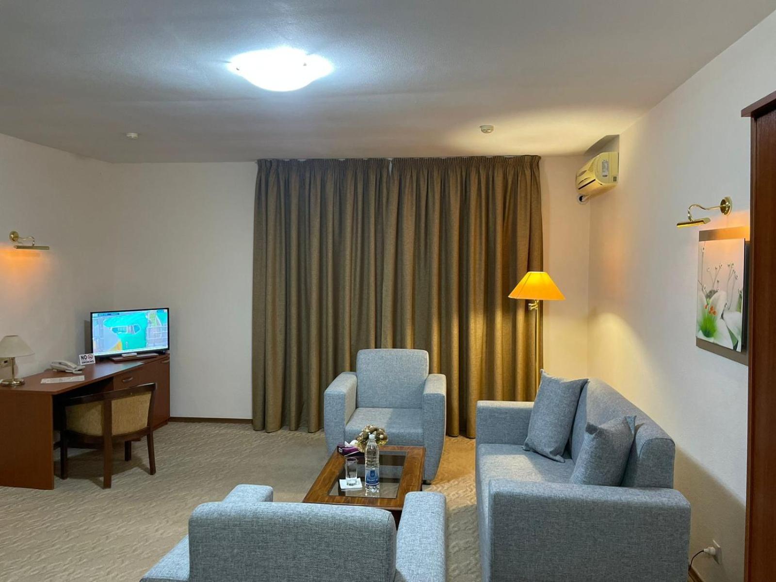 Tengri Hotel Atiraw Buitenkant foto